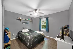 166 N Woodland Dr, La Porte, IN 46350 - Photo 16