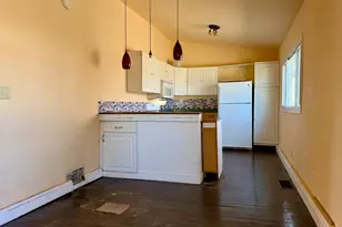 619 Lane St, North Judson, IN 46366 - Photo 4