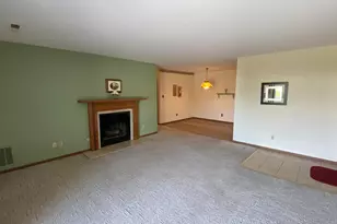 9621 Merrillville Rd, Crown Point, IN 46307 - Photo 6