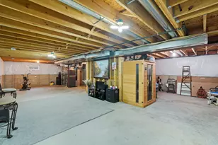 3353 Field Hawk Dr, Valparaiso, IN 46383 - Photo 24