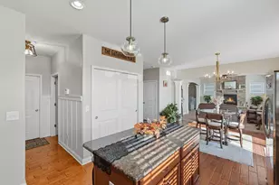 3353 Field Hawk Dr, Valparaiso, IN 46383 - Photo 6