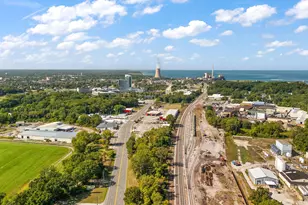 802 Washington Park Blvd, Michigan City, IN 46360 - Photo 6