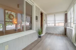 1916 Wespark Ave, Whiting, IN 46394 - Photo 2