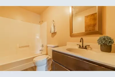 1916 Wespark Avenue, Whiting, IN 46394 - Photo 20