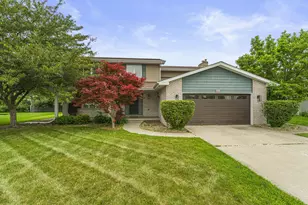 9807 Ivy Ln, Munster, IN 46321 - Photo 2