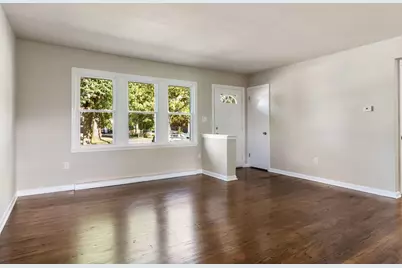 1570 Hendricks Street, Gary, IN 46404 - Photo 2