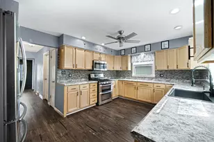 3122 44th St, Highland, IN 46322 - Photo 4