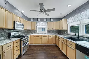 3122 44th St, Highland, IN 46322 - Photo 2