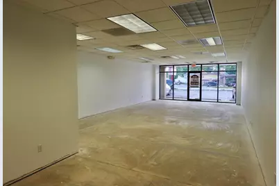 105 J Street, La Porte, IN 46350 - Photo 6