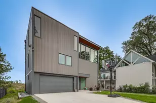 7705 Lake Shore Dr, Gary, IN 46403 - Photo 14