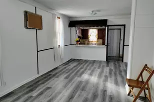 3464 Pennsylvania St, Gary, IN 46409 - Photo 2