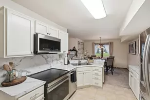 9465 Van Buren Ct, Crown Point, IN 46307 - Photo 4