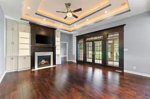 5708 Fountain View Dr, Wheatfield, IN 46392 - Photo 10