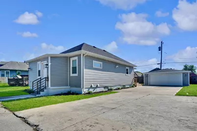 1152 E Roosevelt Street, Hammond, IN 46320 - Photo 2