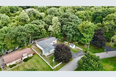 610 N Forest Drive, Winamac, IN 46996 - Photo 2