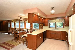 610 N Forest Dr, Winamac, IN 46996 - Photo 18