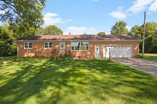 865 W 200 N, La Porte, IN 46350 - Photo 2