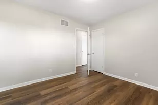 865 W 200 N, La Porte, IN 46350 - Photo 6