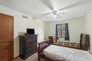 4205 Glen Oaks Dr, Crown Point, IN 46307 - Photo 10