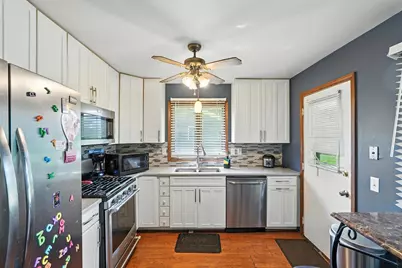 4205 Glen Oaks Drive, Crown Point, IN 46307 - Photo 14