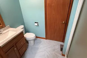 9542 Roosevelt Pl, Crown Point, IN 46307 - Photo 28