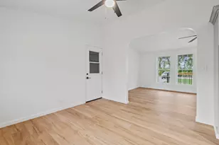 229 W Wood Rd, Rensselaer, IN 47978 - Photo 4