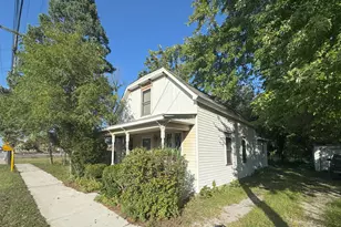 219 S Broad St, Griffith, IN 46319 - Photo 1