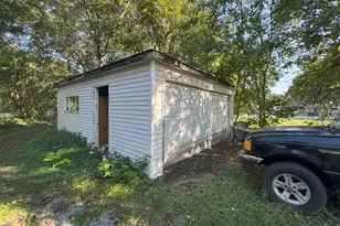 219 S Broad St, Griffith, IN 46319 - Photo 8