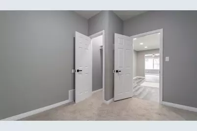 2257 W 16th Avenue, Gary, IN 46404 - Photo 8