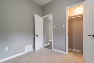 2257 W 16th Ave, Gary, IN 46404 - Photo 10