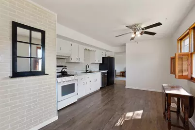 373 W Millport Drive, Valparaiso, IN 46385 - Photo 4