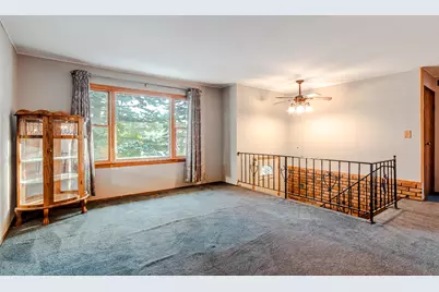 1642 E 31st Place, Hobart, IN 46342 - Photo 4