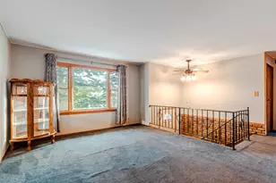 1642 E 31st Pl, Hobart, IN 46342 - Photo 4