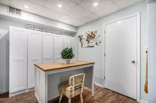 920 Camellia Dr, Munster, IN 46321 - Photo 8