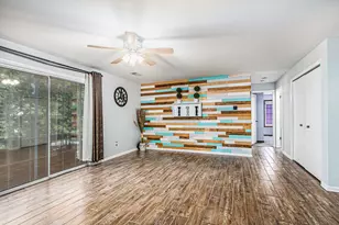 920 Camellia Dr, Munster, IN 46321 - Photo 2