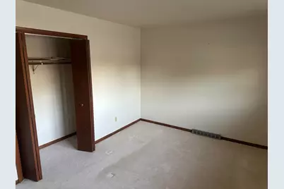 240 Rush Court, Hobart, IN 46342 - Photo 6