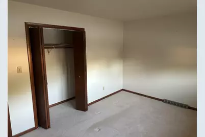 240 Rush Court, Hobart, IN 46342 - Photo 10