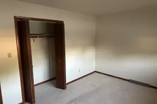 240 Rush Ct, Hobart, IN 46342 - Photo 10