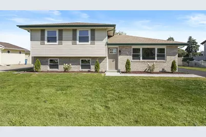 1341 Capri Lane, Dyer, IN 46311 - Photo 2