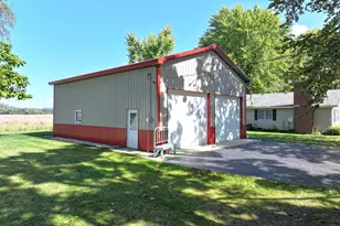 11295 W Lakeshore Dr, Kewanna, IN 46939 - Photo 30