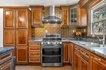 298 E 1100 N, Wheatfield, IN 46392 - Photo 18