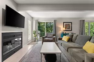 8748 Durbin Ln, Crown Point, IN 46307 - Photo 12