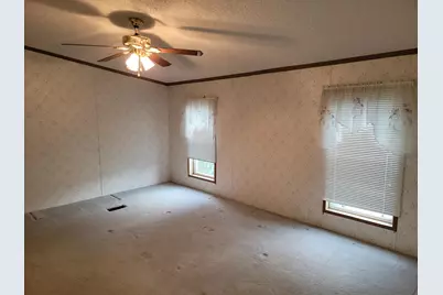 2027 E Coachlight Drive, La Porte, IN 46350 - Photo 12