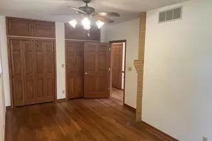 7769 E Bell Ave, New Carlisle, IN 46552 - Photo 8