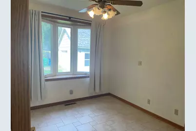 7769 E Bell Avenue, New Carlisle, IN 46552 - Photo 10