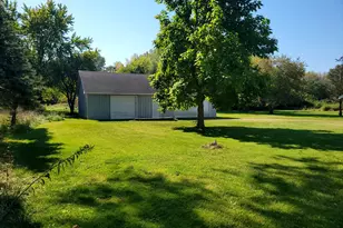 4507 W 45th Ave, Gary, IN 46408 - Photo 16