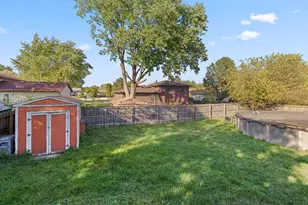 1702 W 100th Ave, Crown Point, IN 46307 - Photo 20