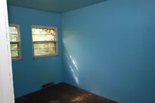 276 S Ivanhoe Road S, Kingsford Heights, IN 46346 - Photo 8