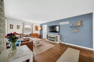 842 N Jay St, Griffith, IN 46319 - Photo 8