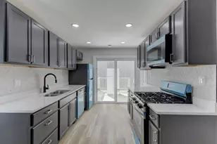 824 Elm St, Valparaiso, IN 46383 - Photo 6